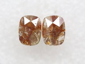 Exquisito par de diamantes sueltos de corte de pera rojiza natural de 4,23 quilates que agregan brillo a su día especial - Product Image 6