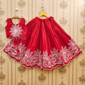 Shoryam Fashion Lehenga Choli pour enfants, ethnique, rouge, brodé de fleurs |   Vêtements de fête pour filles en gros pour Diwali, mariage, Mehndi - Product Image 1