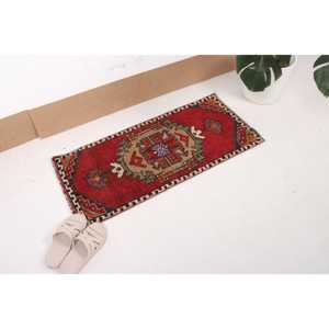 Alfombra Turca Pequeña de 1.5x3.3 pies (45x100 cm), Alfombra Vintage Roja con Diseño de Puntos - Product Image 2