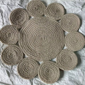 Sous-plats en corde de coton tressée, motif floral, écologiques, modernes, antidérapants, design TIKKI, pour mariage, banquet et maison - Product Image 1