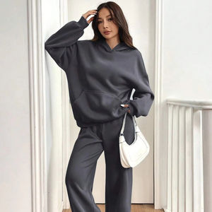 ชุดออกกำลังกายสไตล์สตรีทแวร์ทันสมัยแบบยูนิเซ็กซ์ ออกแบบมาสำหรับผู้ชายและผู้หญิง ใส่ได้ทุกฤดู - Product Image 3