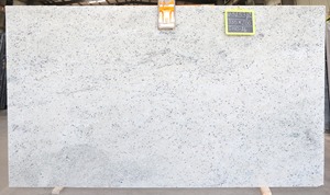 Azulejos de granito premium blanco colonial, losas grandes para encimeras modernas, piedra duradera y elegante, el mejor precio directo de la India para villas - Product Image 2