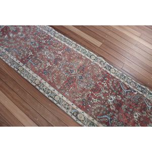 พรมวินเทจขนาด 2.6x9.6 ฟุต พรมตุรกีขนาดเล็ก ลายเรขาคณิตสีแดงพร้อมลวดลายดอกไม้ - Product Image 2