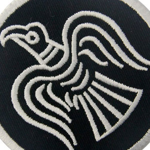 Badges de broderie en gros fabriqués avec des tonnes de fils avec un Design personnalisé - Product Image 4