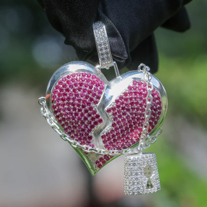 Colgante de diamante de moissanita Chapado en plata de ley 925 en forma de corazón roto estilo Hip Hop helado dijes de joyería de acero inoxidable - Product Image 1
