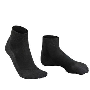 2025 noir personnalisé chaussettes athlétiques Super doux chaud qualité supérieure antibactérien caractéristique nouvelle Collection automne hiver vendeur chaud - Product Image 3