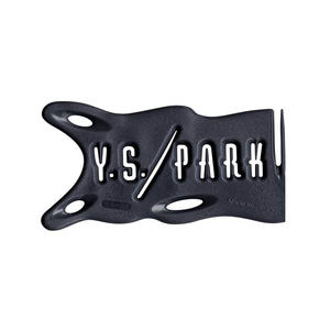 หวีตัดผมคาร์บอน YSPARK รุ่น YS-209 สำหรับผมสั้น ใช้ในร้านเสริมสวย สีแดง ด้ามจับพลาสติก สำหรับการตัดและเล็มผมหยาบ - Product Image 4