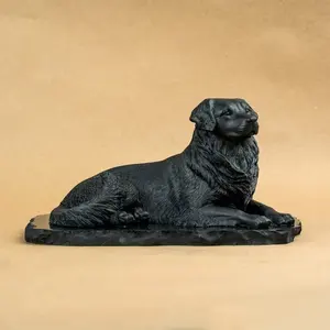 Figura de Shungita Retriever - Product Image 1