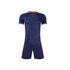 ชุดเครื่องแบบทีมฟุตบอลสำหรับผู้ใหญ่ผ้าโพลีเอสเตอร์กันน้ำแบบกำหนดเองดีไซน์ใหม่ล่าสุด100% - Product Image 5