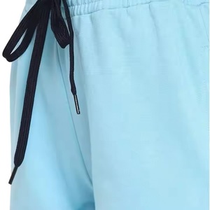 Sweat-shirt d'hiver pour femmes avec logo personnalisé de haute qualité Ensemble de pantalons évasés à capuche rouges avec fermeture éclair Conception imprimée respirante grande taille - Product Image 4