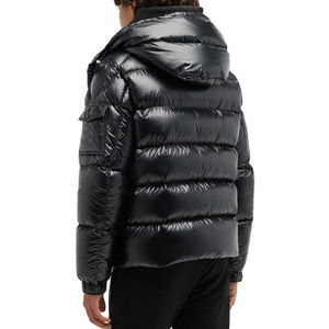 Fabricant de vestes matelassées en polyester de qualité supérieure, coupe ajustée, logo frontal, style streetwear, hiver, sur mesure, OEM - Product Image 3