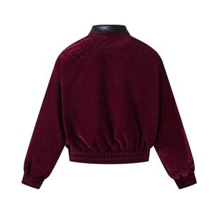 Veste Homme Oversize Courte en Velours Rouge Vin avec Fermeture Éclair et Accessoires Métalliques – Design Personnalisable de Haute Qualité - Product Image 2