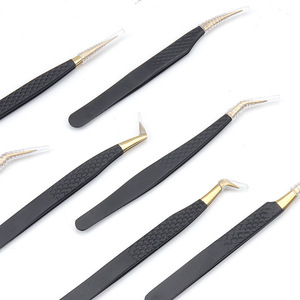 Pince à épiler de précision pour cils, pointes plaquées or, manche noir, pointe lisse pour application de faux cils, personnalisation OEM - Product Image 5