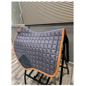 Quantité en vrac de tapis de selle de cheval de saut de tissu de satin de haute qualité disponible de l'exportateur indien pour l'équitation - Product Image 6