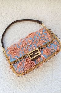 BOLSOS ÚNICOS BORDADOS PARA FIESTA MEJOR Estilo bohemio Bordado Trabajo Mano Embrague Bolsos Diseño elegante Forro al por mayor - Product Image 5