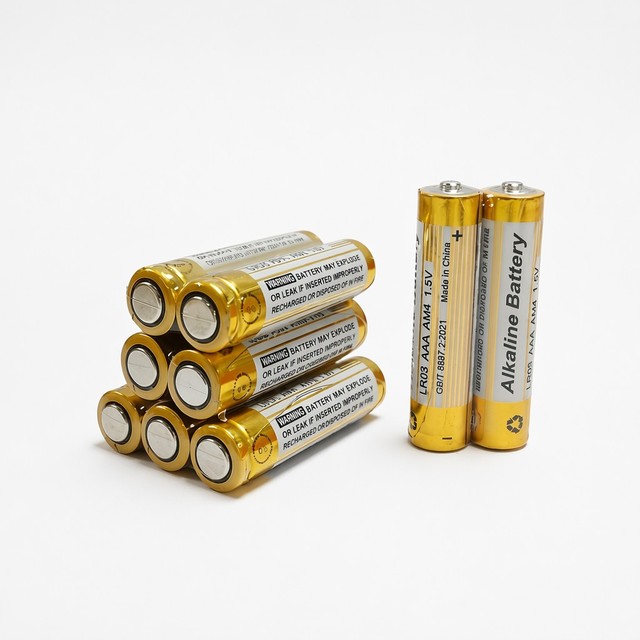 LR03 AAA Alkaline Battery 1.5V Long Lasting for Remote Control Toy Clock Alarm Device