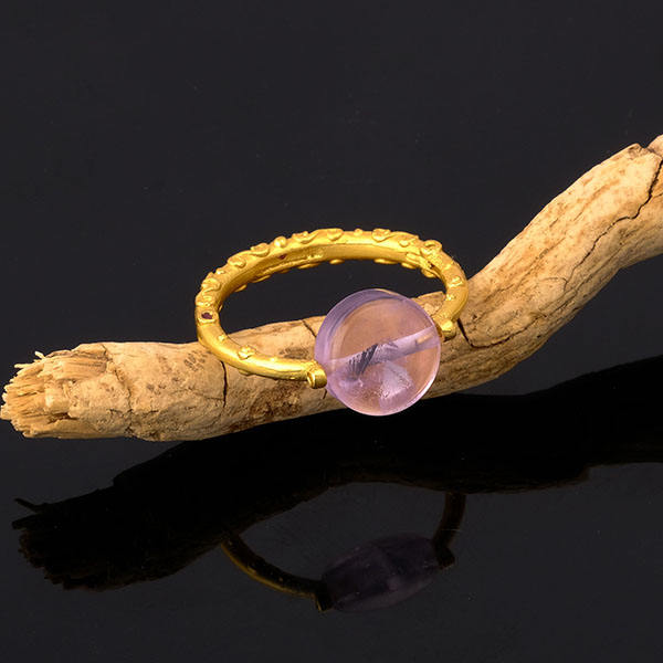 แอเมทิสต์สีม่วง