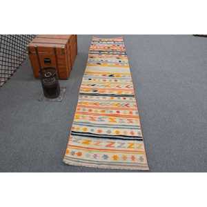 Alfombra Turca, Alfombra de Pasillo de 2.4x10.1 pies, Alfombra de Lana Kilim Naranja y Blanca - Product Image 1