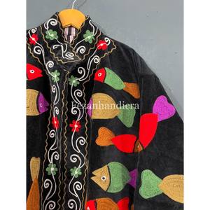 Veste courte bohème unisexe en velours avec doublure en coton et broderie florale ouzbèke pour femme, col montant, automne/hiver - Product Image 1