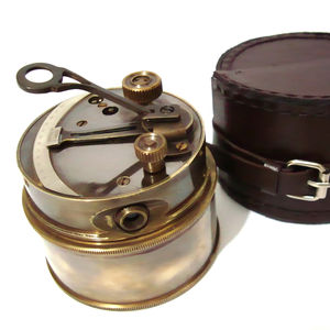 ปลอกทองเหลืองสไตล์วินเทจพร้อมเคสหนังสำหรับการเดินเรือ-สำหรับผู้ที่ชื่นชอบเรือทางทะเลและนักสะสมเรือ - Product Image 1