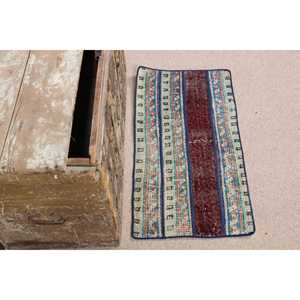 Alfombra Turca, Pequeña, 1.3x2.6 pies, Alfombra Vintage, Alfombra de Lana con Rayas Azules - Product Image 3