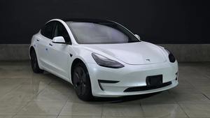 Tesla Model 3 Performance (AWD) - Autonomie de 601 à 700 km, 250 à 300 ch, écran tactile - Product Image 5