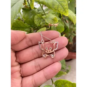 Collier en argent 925 plaqué rhodium avec motif de dessin animé de cochon, chaîne tendance avec chiffres, idéal pour cadeau de fête, orné de diamants, zircons et perles - Product Image 5