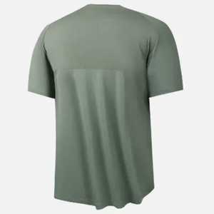 เสื้อยืดวิ่งพอดีตัวผ้าโพลีเอสเตอร์สำหรับผู้ชายทรงสลิมฟิตพร้อมพิมพ์โลโก้ออกแบบได้เอง3D ปักน้ำหนักผ้า180กรัม100% - Product Image 3