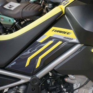 Adesivi Protettivi Laterali 3D Personalizzati per Serbatoio Aprilia Tuareg 660 2022, Compatibili con il Modello 2022 - Product Image 1