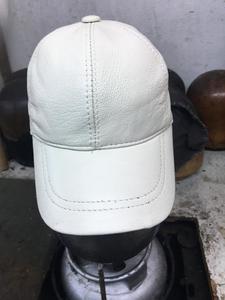 Berretti da Baseball in pelle alla moda con tesa curva per sport all'aria aperta - Product Image 2