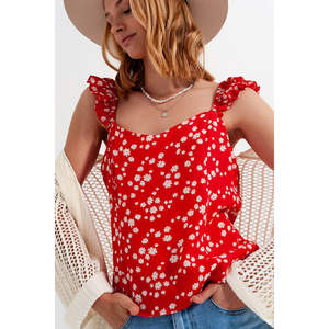 Haut camisole rouge à imprimé floral Ditsy avec bretelles à volants - Product Image 4