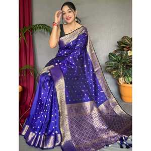 Sari en soie tissé avec des fils bleus exquis avec un chemisier pour les événements de mariage - Product Image 3