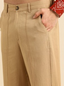 Bandhani de base rouge imprimé col chinois pur coton Kurta avec pantalon pour hommes produit en vrac vêtements pour hommes personnalisés - Product Image 4
