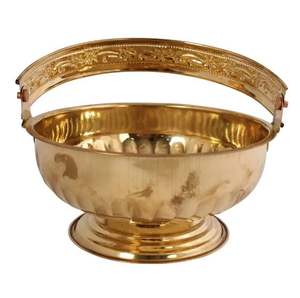 Cubo de flores Puja pulido dorado de latón de diseño Simple con mango Cubo de flores Puja de latón para plantilla - Product Image 2