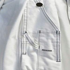 Kilt écossais utilitaire pour homme de haute qualité avec logo personnalisé, sangles en cuir à fermeture rapide, tissu et couleur personnalisés - Product Image 4