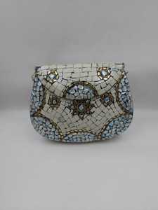 Sacs tribaux en métal mosaïque sur mesure avec ornements en os et laiton idéaux pour les magasins d'accessoires de mode à revendre - Product Image 3
