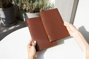 <b>A4</b> With Elastic Center Holder Menu Holder With Embossing Restaurant <b>Folder</b> Binder Custom Cover LMC-0011 - Product Image 2
