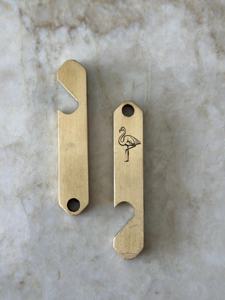 Ouvre-bouteille en laiton moderne élégant pour utilitaire de cuisine et utilisation décorative écologique et durable - Product Image 3