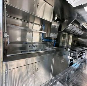 Camion alimentaire avec cuisine complète Concession de camion alimentaire BBQ mobile Cuisine mobile Snack Chariot à café Remorque alimentaire à vendre - Product Image 5