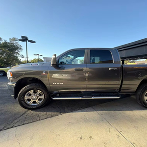 รถแรม 2500 บิ๊กฮอร์น ครูว์แค็บ ขับเคลื่อน 4 ล้อ ปี 2024 - Product Image 1