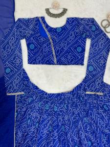 Belle tenue de mariage d'hiver Lehenga Choli avec fil et séquence pour les fêtes - Product Image 3