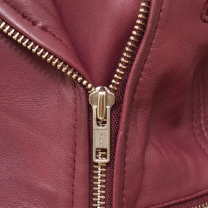 Nouvelle arrivée Veste en simili cuir pour femme Col montant Design unique à la mode Vente chaude Tissu satiné pour l'automne Prix bas - Product Image 6