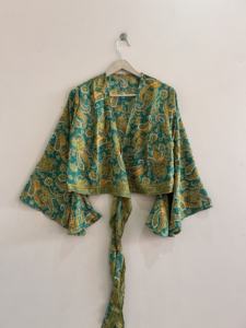 Nouveau haut court en soie style rétro pour femmes, manches cloche, style années 90 - Product Image 3