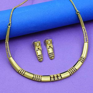 Vente en gros 14K 18K 24K Micro Gold Filled AD Stone formant des colliers, ensemble de bijoux en or AD de conception indo-occidentale, colliers de mode. - Product Image 1