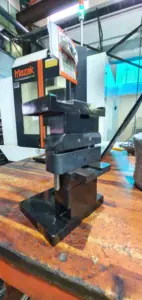 Composant de coupe de plaque Magasins de matériaux de construction de haute précision Machine de sertissage de tuyau d'équipement industriel lourd