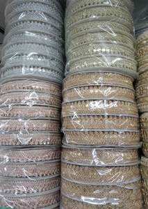 Bordure en dentelle florale brodée écologique de 2 pouces, polyester, paillettes pour robes de mariée, bordure florale personnalisée, vente en gros, designer - Product Image 2