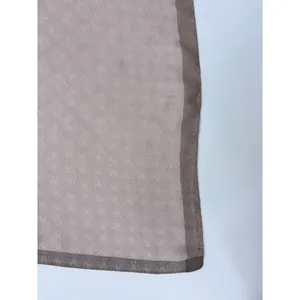 Elegante Bufanda de Satén con Patrón de Capullo, Lujosa Bufanda Larga de Seda de Diseñador con Diseño Personalizado para Primavera, Verano y Otoño - Product Image 5