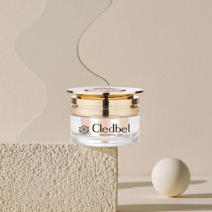 [Cledbel] Crema Facial Hidratante de Caracol con Colágeno, Cuidado Hidratante y Calmante, Fórmula Blanqueadora y de Elasticidad para Todo Tipo de Piel - Product Image 1