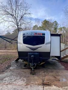 2024 Compact Mini Motorhome Travel Van Off-Road Teardrop Camper Trailer con baño para aventuras al aire libre para uso en vehículos y automóviles - Product Image 2