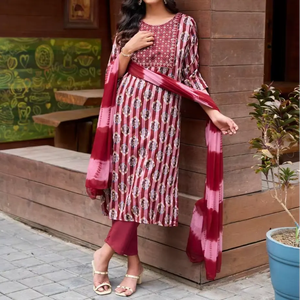 Tela de algodón de tendencia Salwar Kameez para mujer, trajes étnicos paquistaníes indios elegantes para fiesta de boda y funciones de compromiso - Product Image 3